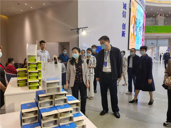 新理念、新時尚、新方式、新感受——德宇集團舉行2022得雨活茶新品發(fā)布推廣會