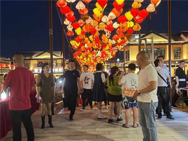 興商貿(mào) 促消費 惠民生！景德鎮(zhèn)這里的夜市很火爆！